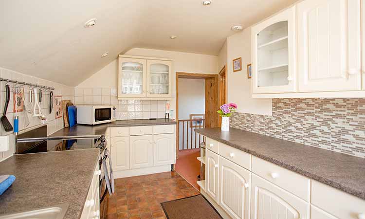 haselor farm studio kitchen