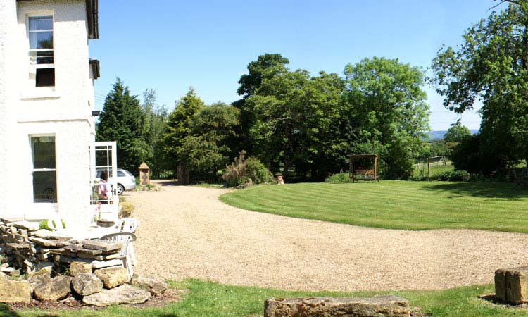 haselor farm Bed and breakfast from the garden